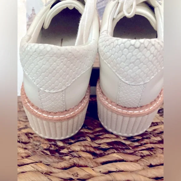 Dolce Vita Tiger Platform Sneakers - Picture 5 of 7